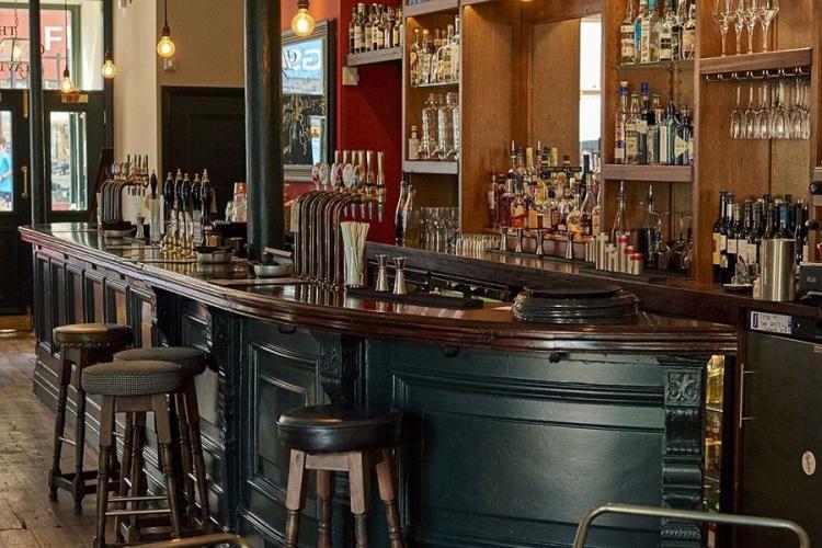 bar